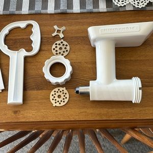 Kitchenaid FGA food grinder attachment